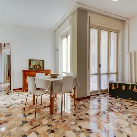 Apartament Elegance In City *