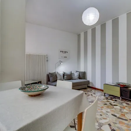 Elegance In City Apartament Como